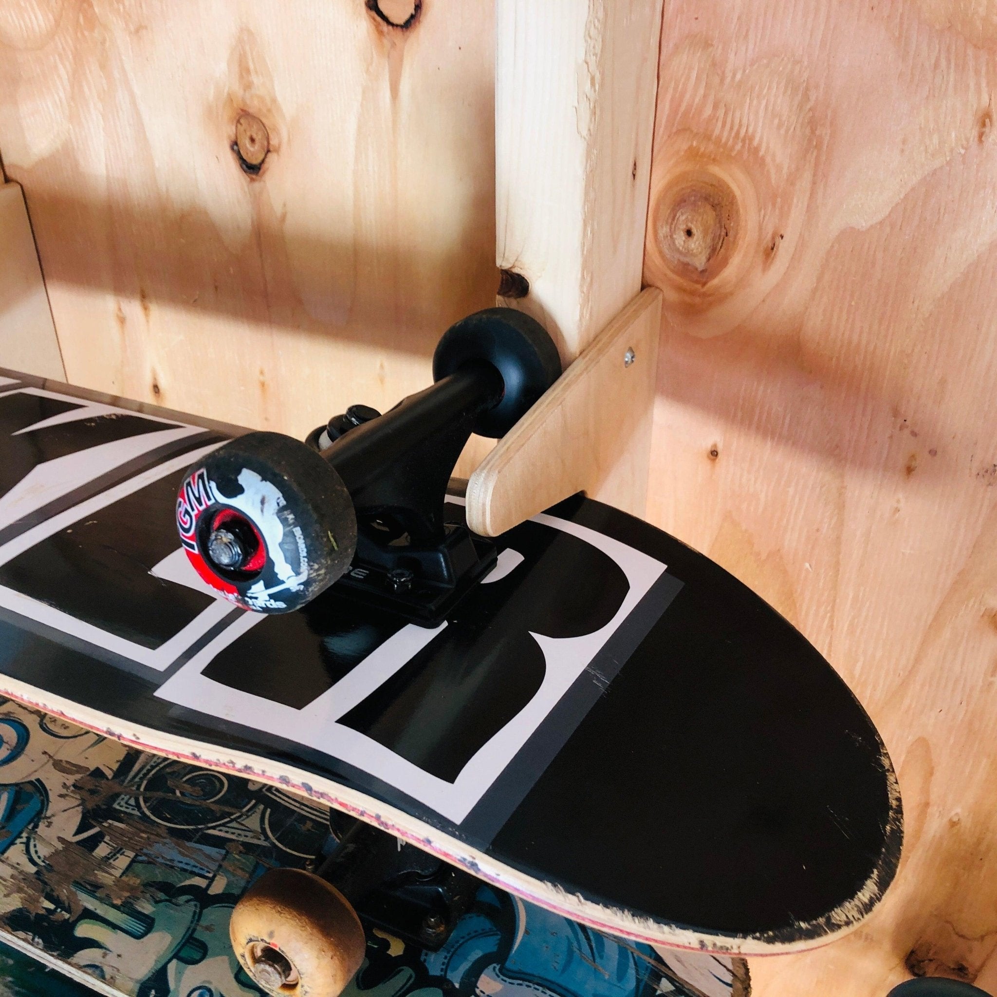 Skateboard Organizer