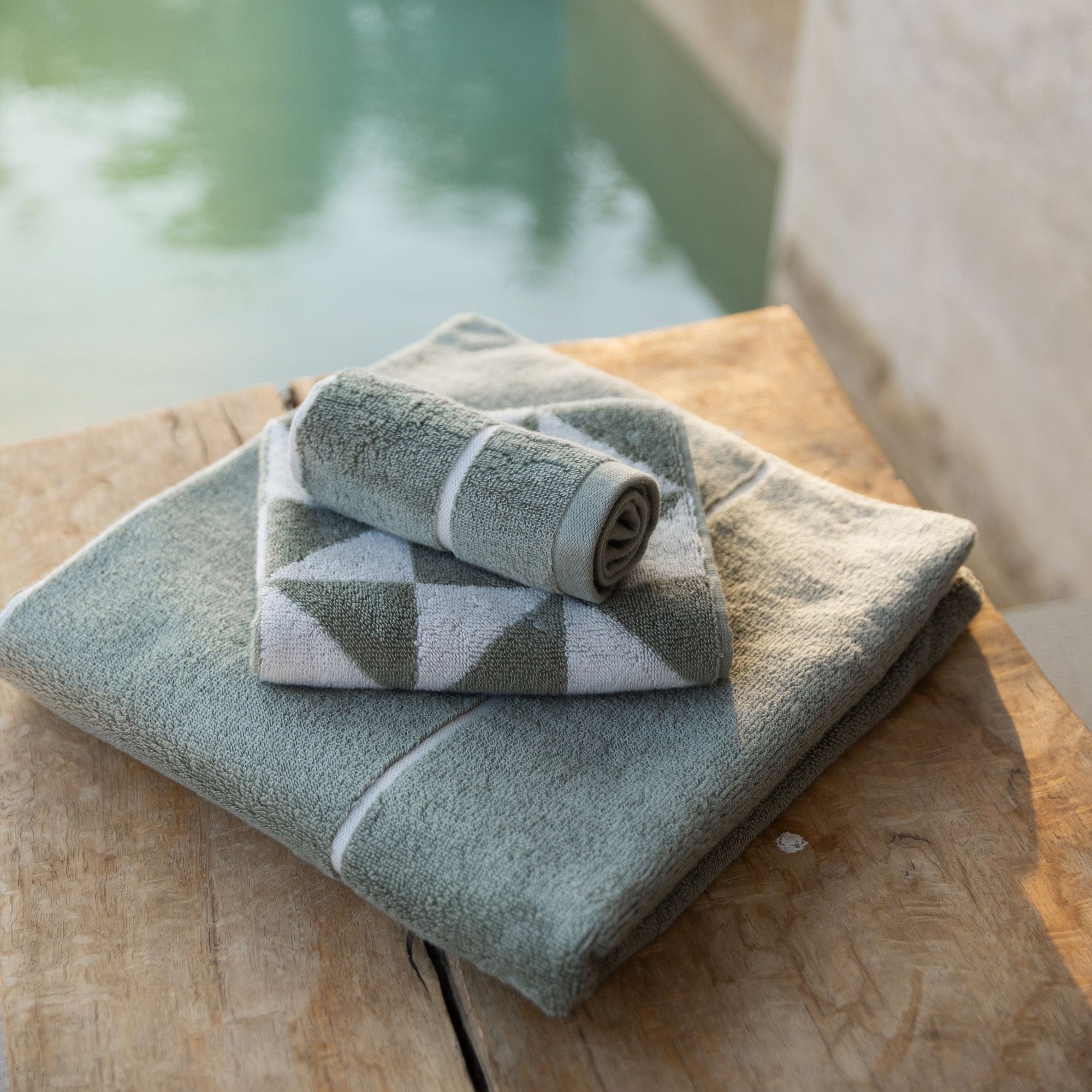 Umbra Australian Cotton Towels